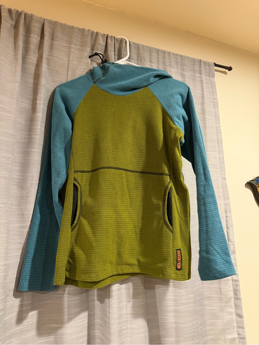 Melanzana Two-Tone Olive Green & Teal Waffle Pullover Hoodie